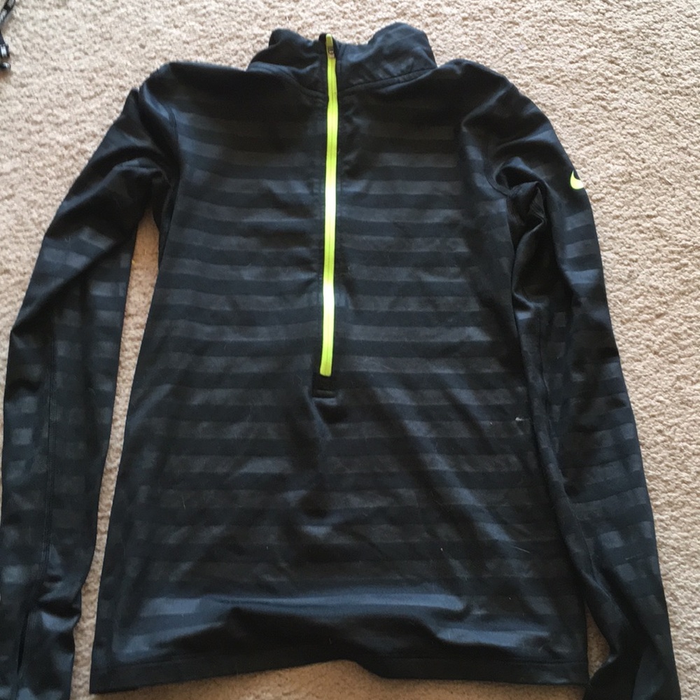 Quarter zip Nike top